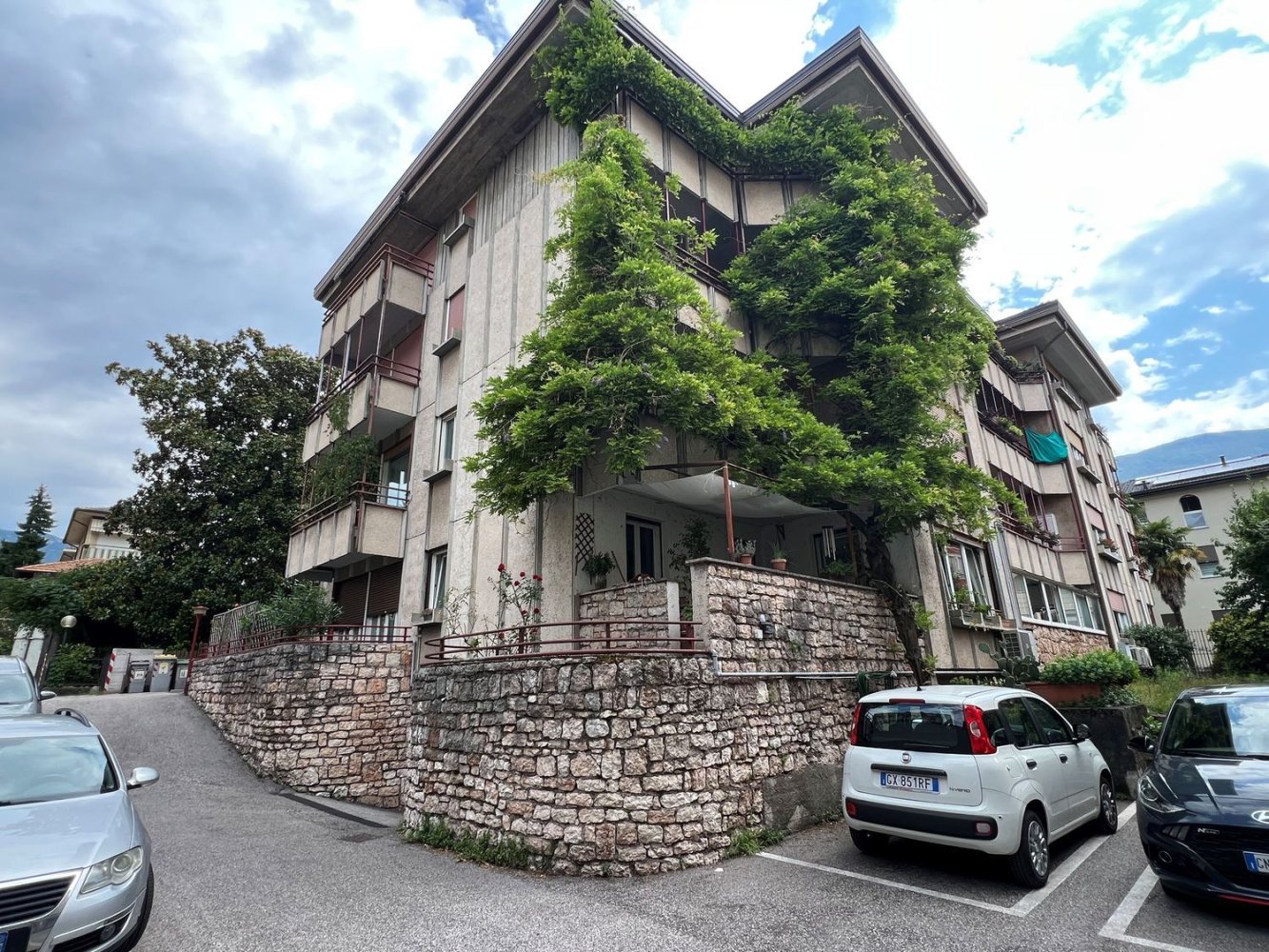 6 rooms Apartment in Trento, Italy No. 289832