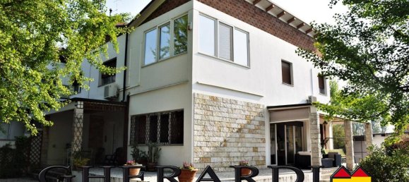 9 rooms Villa in Ferrara, Italy No. 162729 34