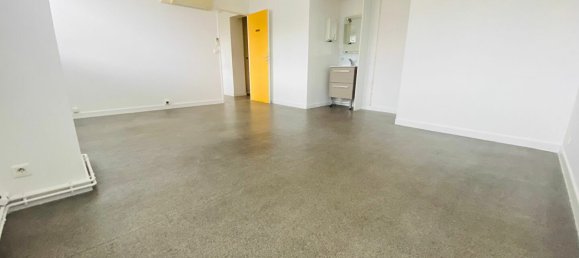 Офис 102м² в Вандёвр-ле-Нанси, Франция № 228793 3