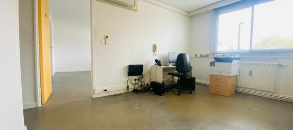 Офис 102м² в Вандёвр-ле-Нанси, Франция № 228793 6