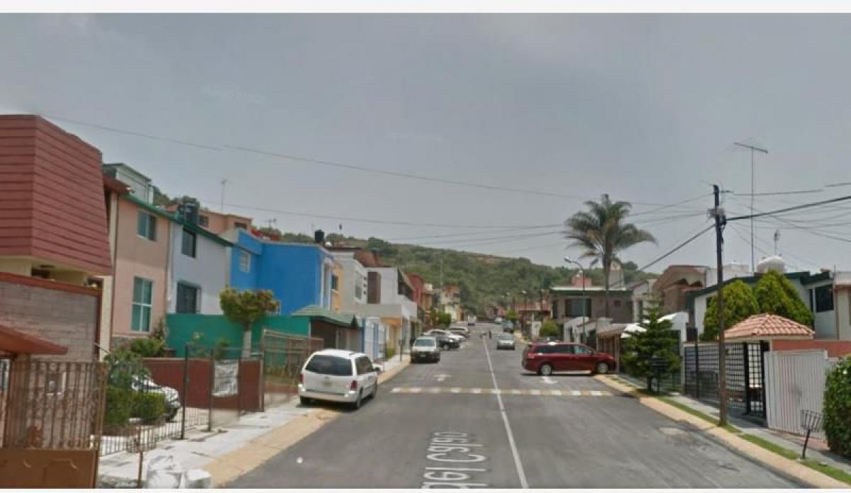 3 bedrooms House in Ciudad Lopez Mateos, Mexico No. 219780