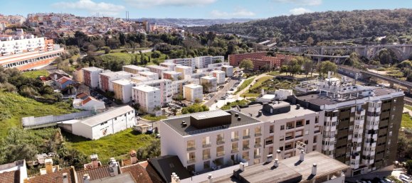 3 bedrooms Apartment in Lisbon, Portugal No. 98000 2