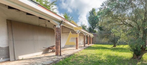 7-salle Villa à Pietra Marazzi, Italy No. 216223 34