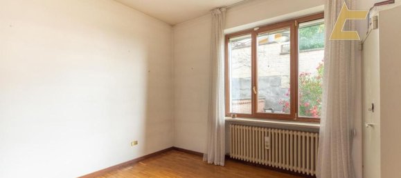 7-salle Villa à Pietra Marazzi, Italy No. 216223 27