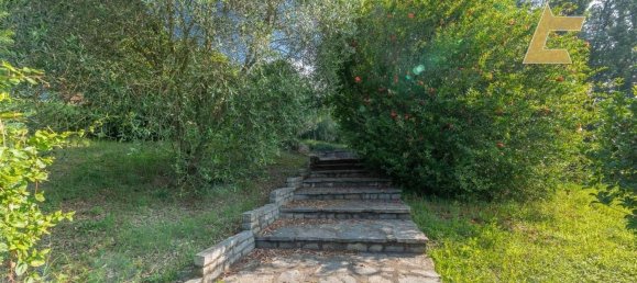 7-salle Villa à Pietra Marazzi, Italy No. 216223 15