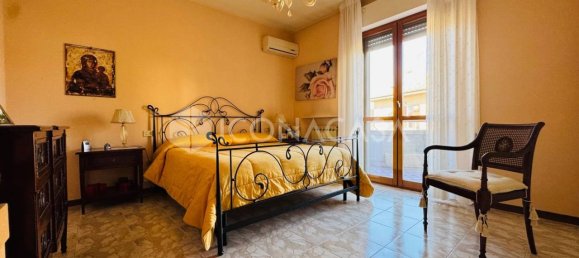 6 rooms Apartment in Pescara, Italy No. 24894 11