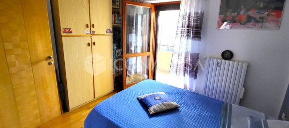 8 rooms House in Spoltore, Italy No. 29345 11