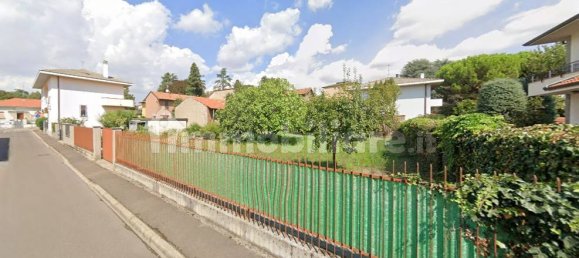 626m² Land in San Giorgio su Legnano, Italy No. 264745 3