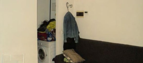 3-salle Appartement à Bologna, Italy No. 97424 17