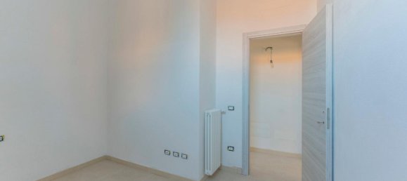 Apartamento de 3 divisões em Bondeno, Italy N.º 30158 10