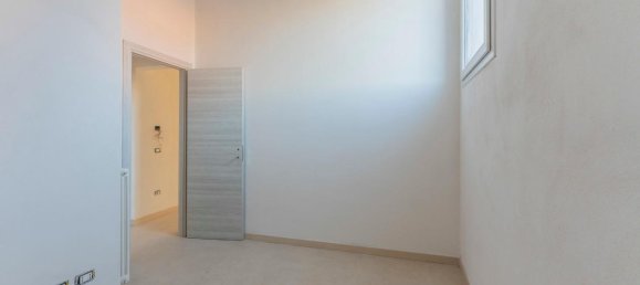 Apartamento de 3 divisões em Bondeno, Italy N.º 30158 8