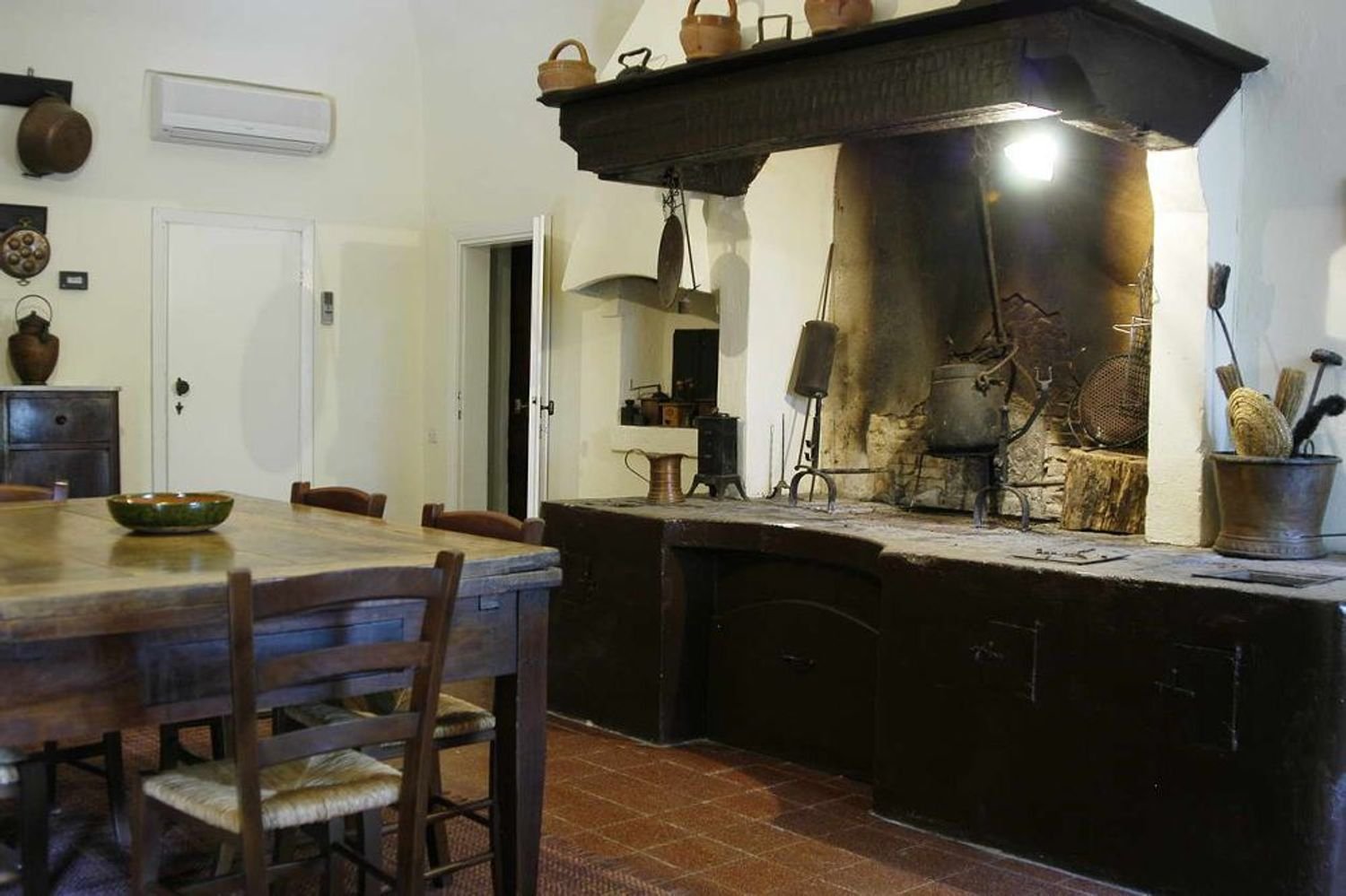 40 bedrooms Villa in Casale Marittimo, Italy No. 395145