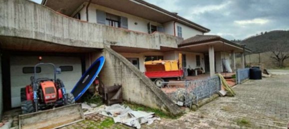 7-Zimmer Wohnung in Sassocorvaro Auditore, Italy, Nr. 288430 2