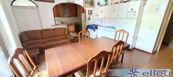4 rooms Apartment in Massa, Italy No. 237622 8