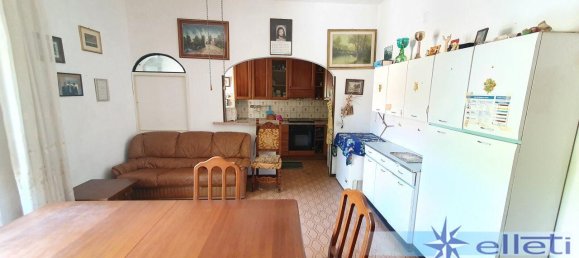 4 rooms Apartment in Massa, Italy No. 237622 10