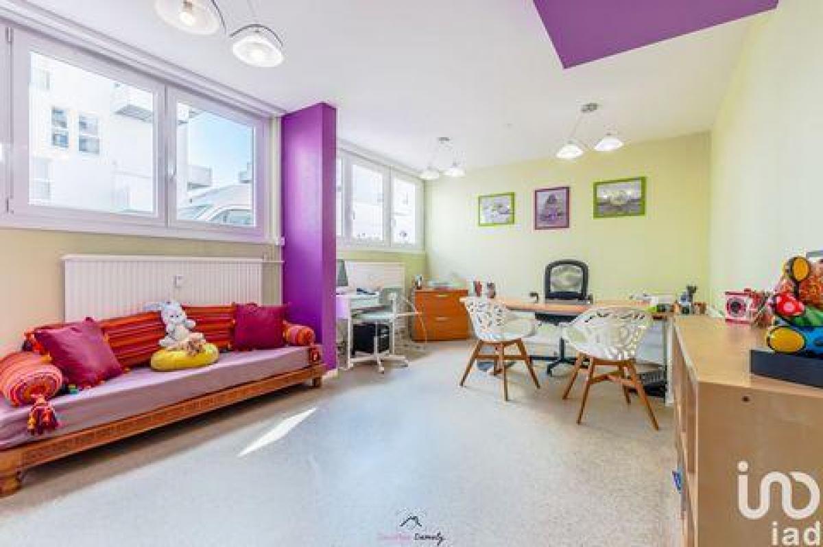 3 bedrooms Condo in Thionville, France No. 16463