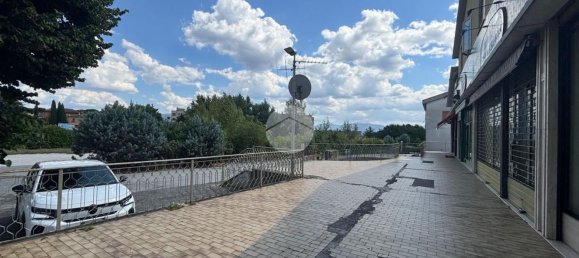 Gewerbliche Immobilie in Terni, Italy 120m², Nr. 263459 12