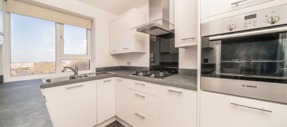 2 bedrooms Apartment in Surbiton, United Kingdom No. 10270 4