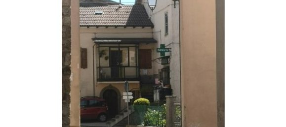 5 bedrooms House in Frassinoro, Italy No. 253384 3