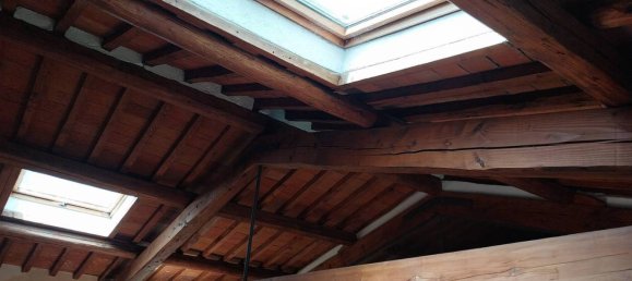 3 bedrooms House in Dicomano, Italy No. 155351 2