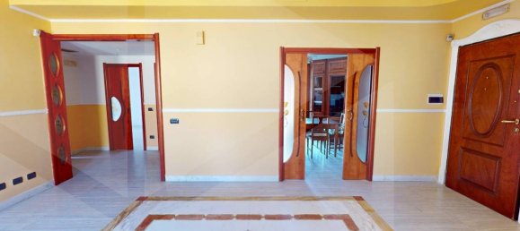 Apartamento de 3 habitaciónes en Pomigliano d'Arco, Italy No. 22448 5