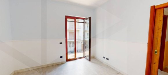 Apartamento de 3 habitaciónes en Pomigliano d'Arco, Italy No. 22448 22