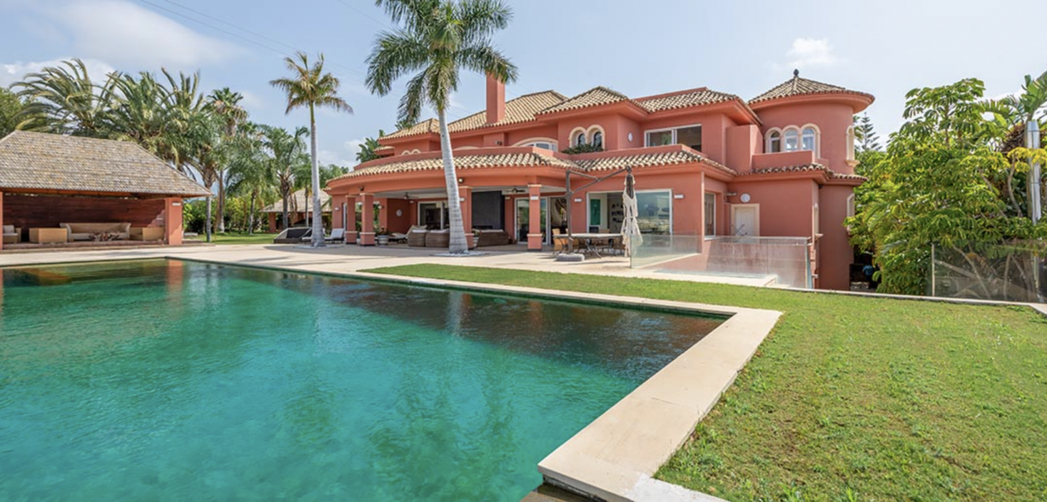 Вилла с 8 спальнями в Эстепона, Испания № 51331