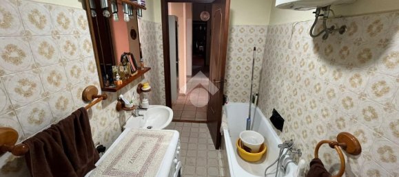 2 Schlafzimmer Wohnung in Subiaco, Italy, Nr. 353020 15