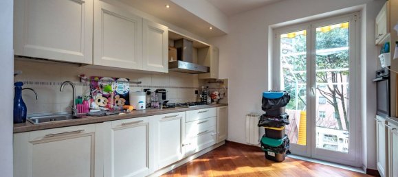 6 bedrooms Villa in Genoa, Italy No. 297619 16