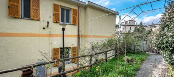 6 bedrooms Villa in Genoa, Italy No. 297619 10