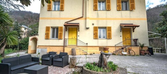 6 bedrooms Villa in Genoa, Italy No. 297619 8