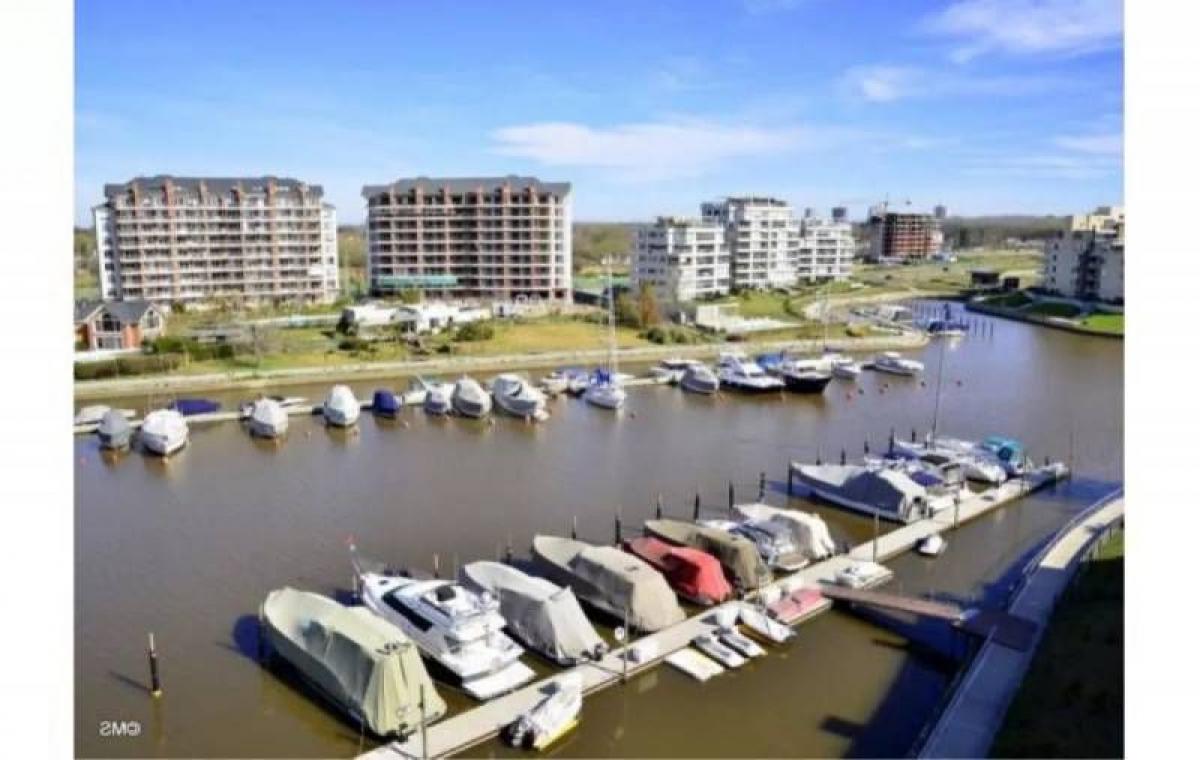  Warehouse in Tigre, Argentina No. 22207