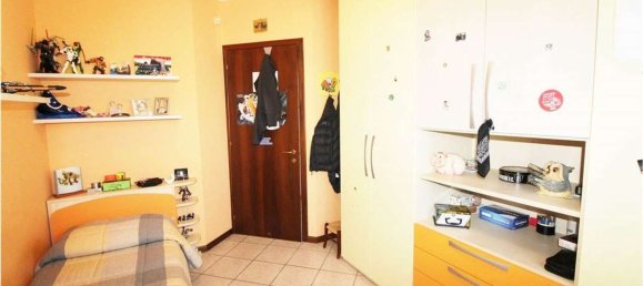 4 rooms Apartment in Dalmine, Italy No. 54790 20