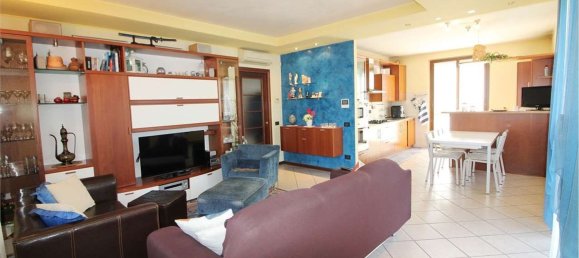 4 rooms Apartment in Dalmine, Italy No. 54790 5