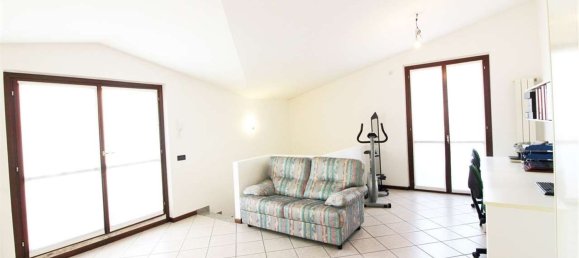 4 rooms Apartment in Dalmine, Italy No. 54790 21