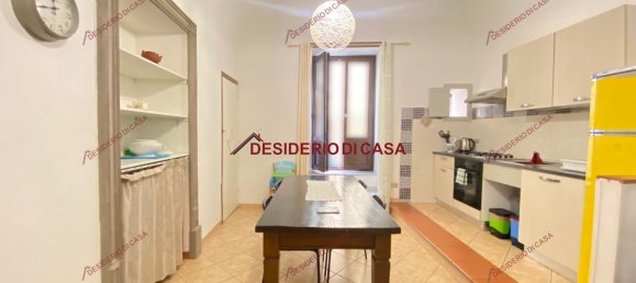 Квартира с 3 комнатами в Чефалу, Италия № 162561 7