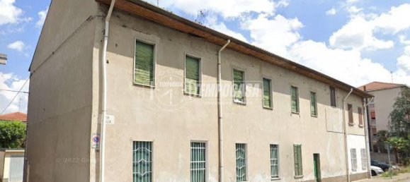 2-Zimmer Wohnung in Muggiò, Italy, Nr. 16456 2