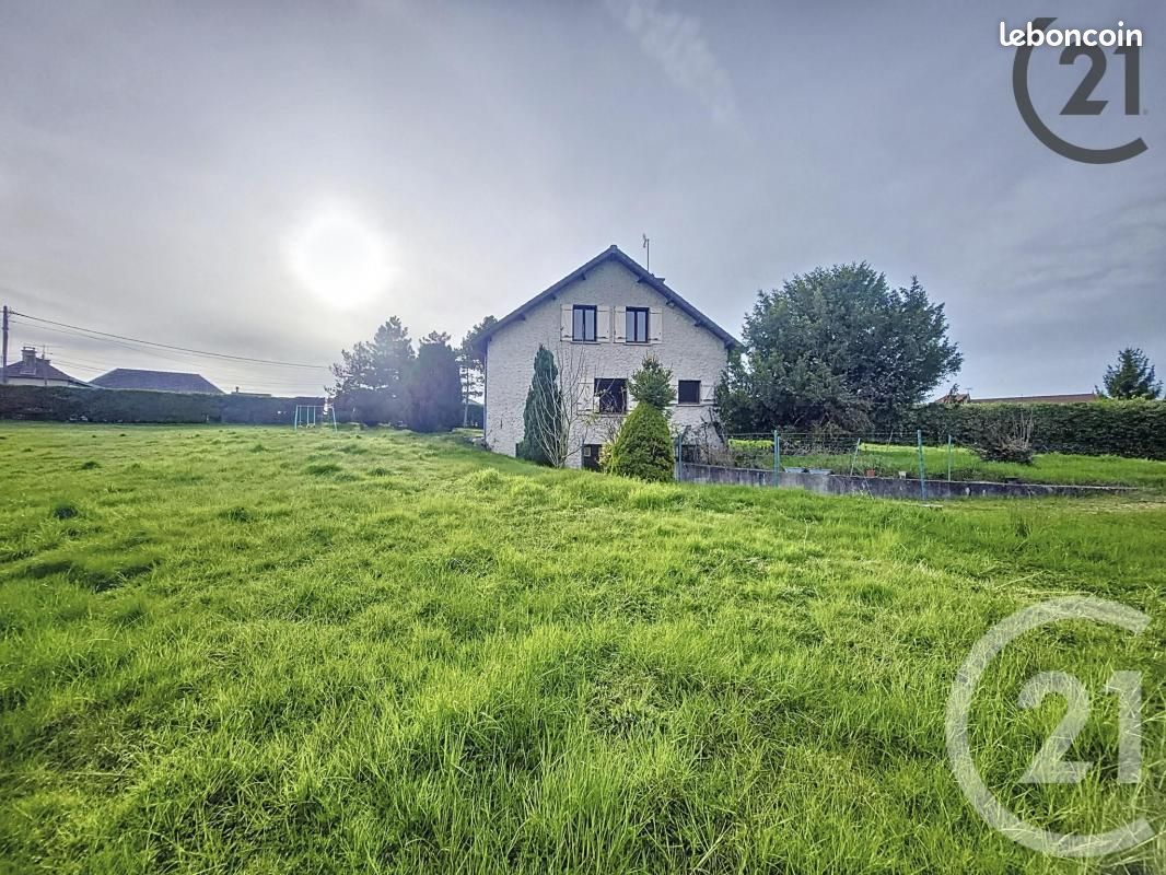 Дом с 4 спальнями в Вуэ, Франция № 222274