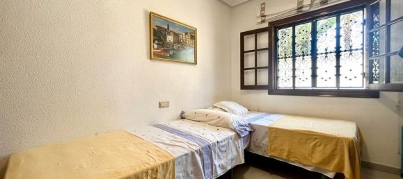 Casa de 4 dormitorios en La Zenia, Spain No. 176559 17