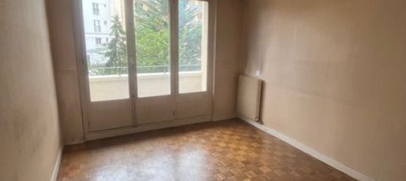 2 bedrooms Apartment in Paris, France No. 286699 3