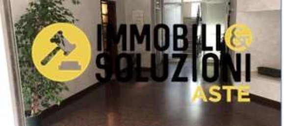 5 rooms Apartment in Treviglio, Italy No. 6100 7