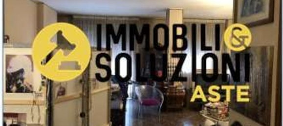 5 rooms Apartment in Treviglio, Italy No. 6100 10