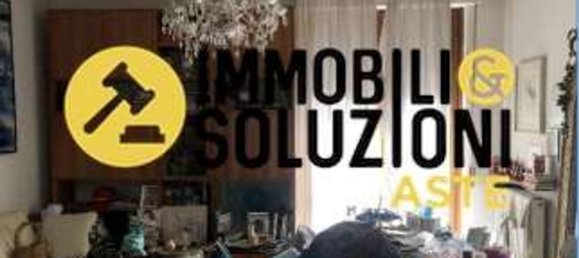 5 rooms Apartment in Treviglio, Italy No. 6100 15