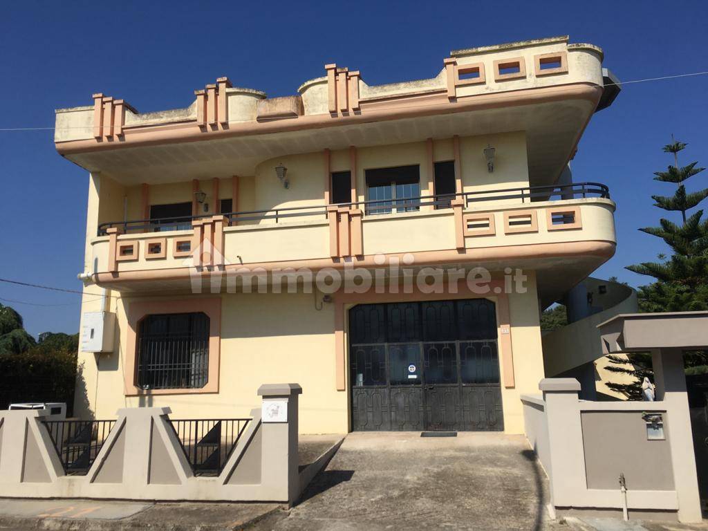 Imóvel comercial de 2 divisões em Collepasso, Italy N.º 160780