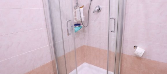 Apartamento de 2 dormitorios en Genoa, Italy No. 335702 18