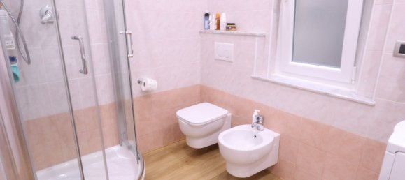 Apartamento de 2 dormitorios en Genoa, Italy No. 335702 17