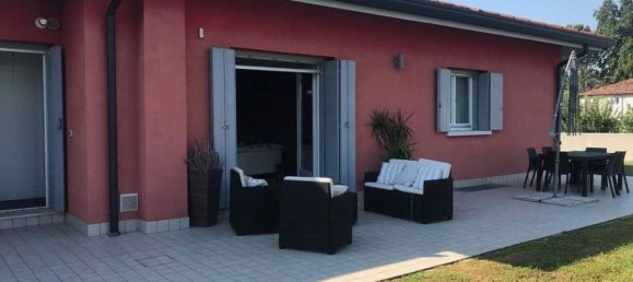 Casa de 6 habitaciónes en Fossalta di Portogruaro, Italy No. 90697 5