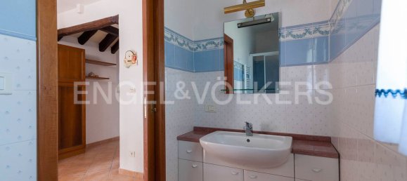 Дом с 10 комнатами в Пьяноро, Италия № 125668 24