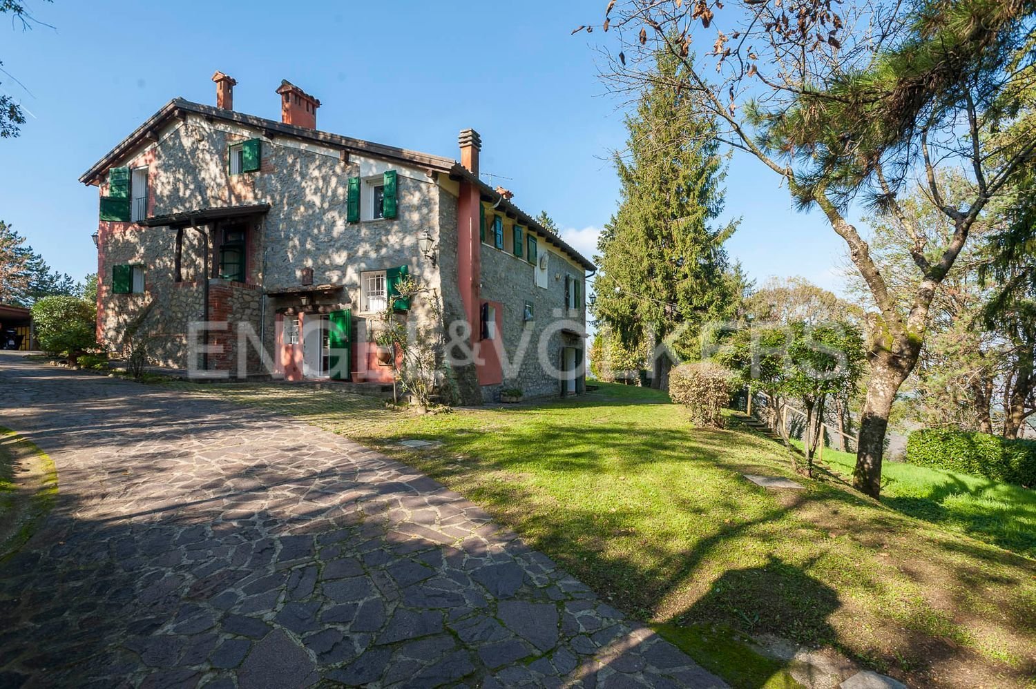 Дом с 10 комнатами в Пьяноро, Италия № 125668