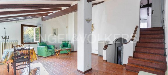 Дом с 10 комнатами в Пьяноро, Италия № 125668 11